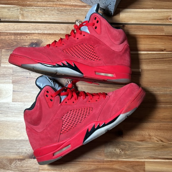 Jordan Retro 5 Red Suede - Size 14